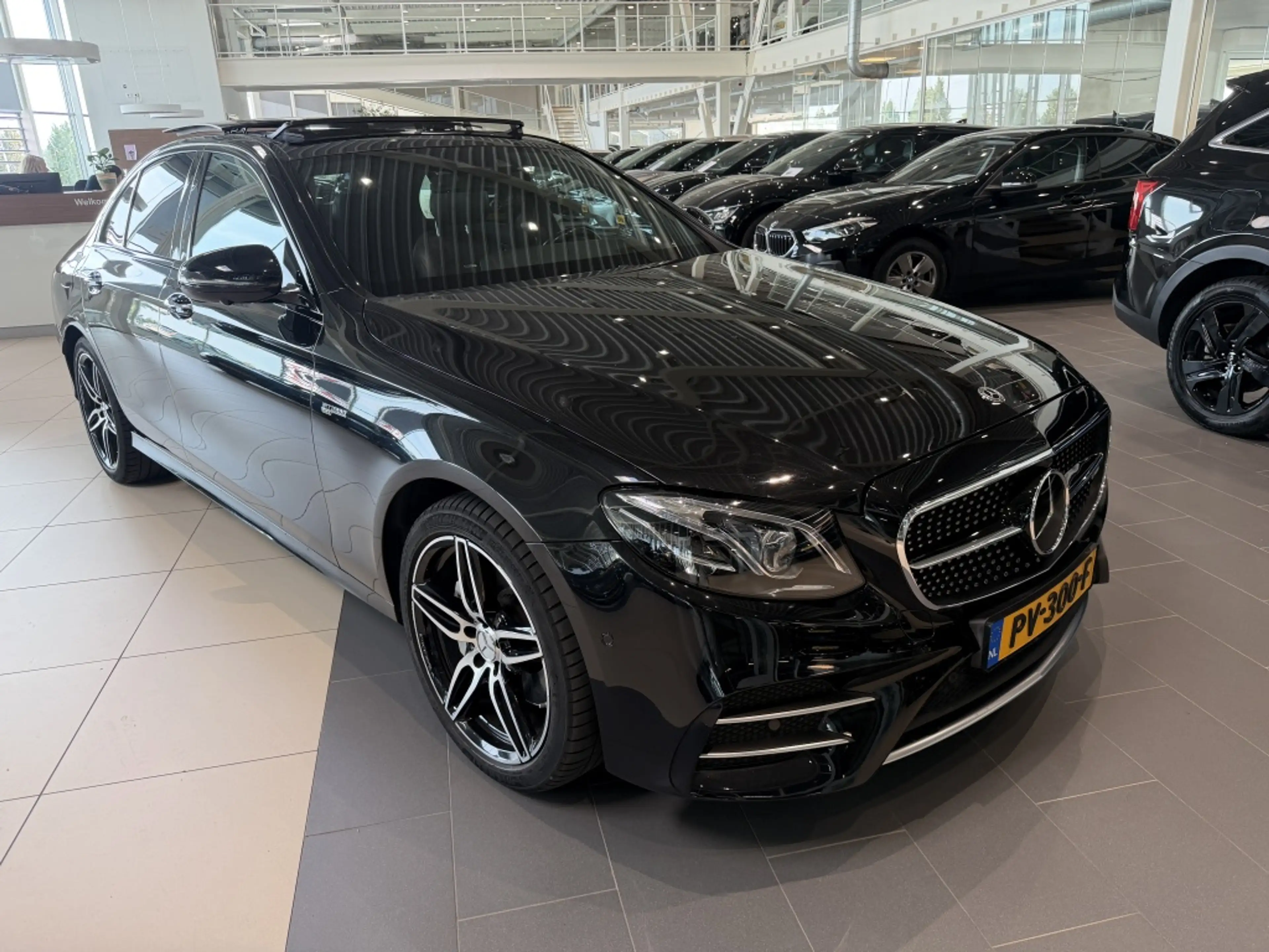 Mercedes-Benz E 43 AMG 4M. Premium — photo 6