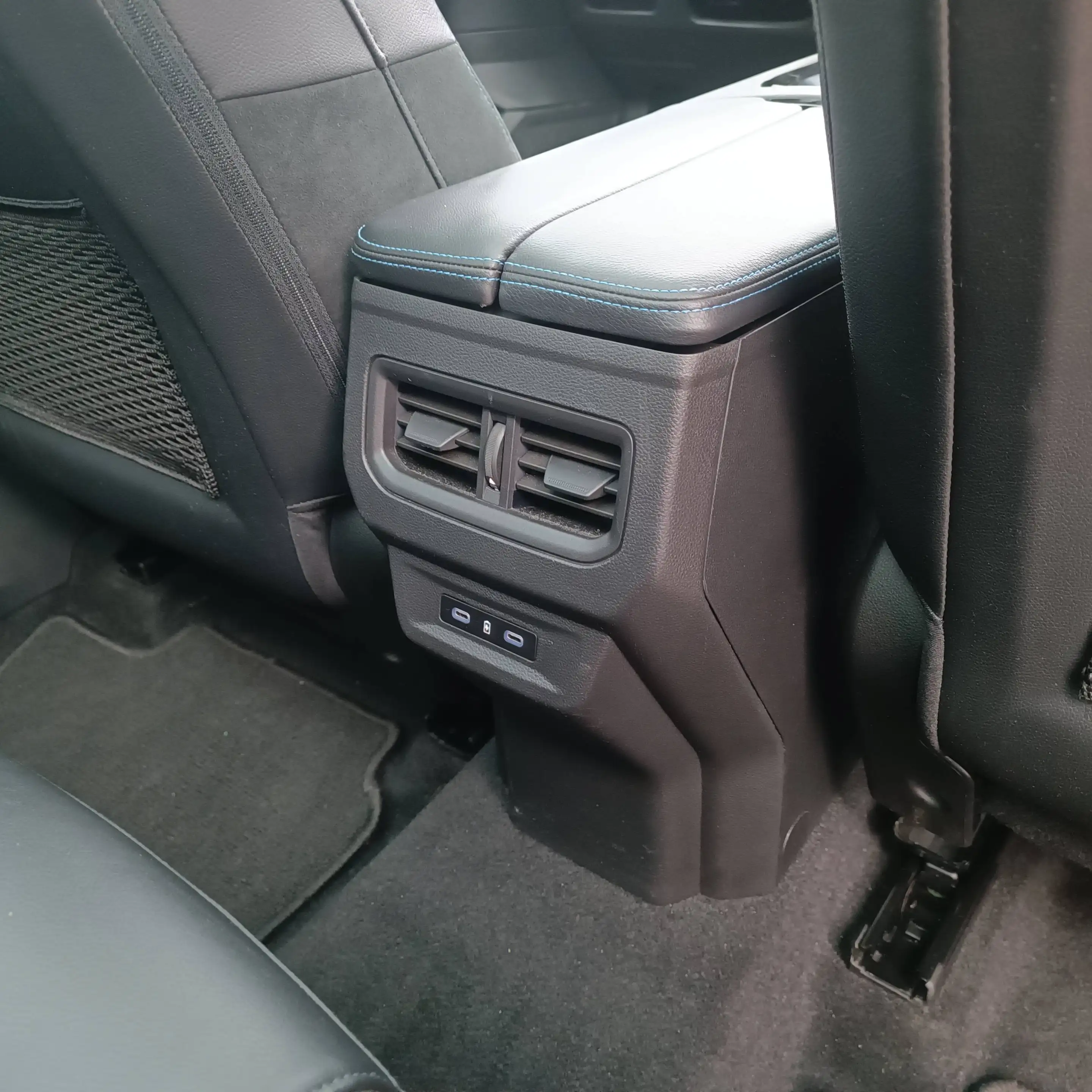 Renault Austral Austral 1.3 TCe MHEV Techno Esprit Alpine160 EDC — photo 8
