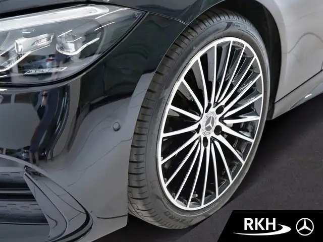 Mercedes-Benz C-Class view 5
