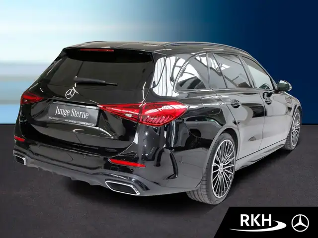 Mercedes-Benz C-Class view 3