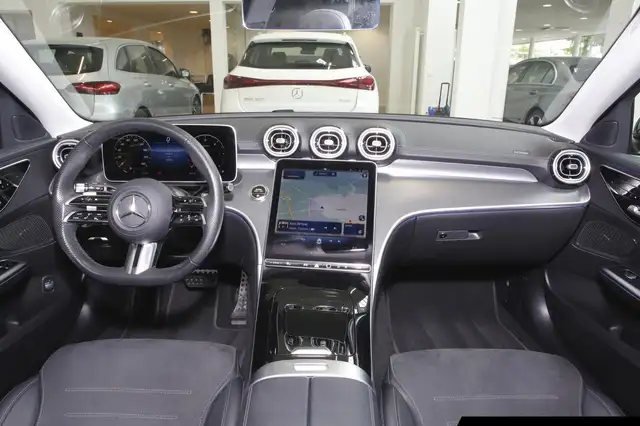Mercedes-Benz C-Class view 10