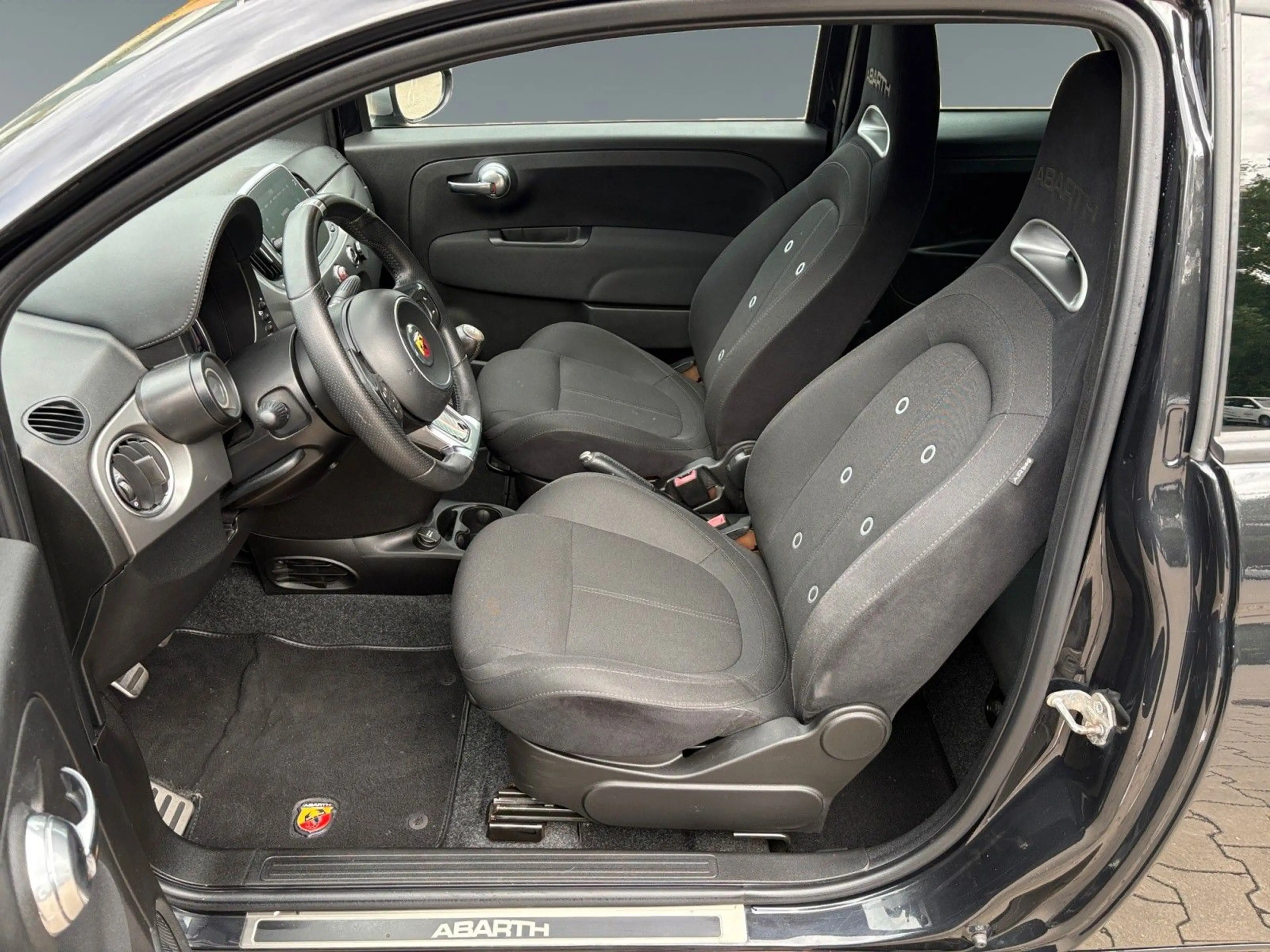 Abarth 500 595 Pista Klima Einparkh. Competizione — photo 11