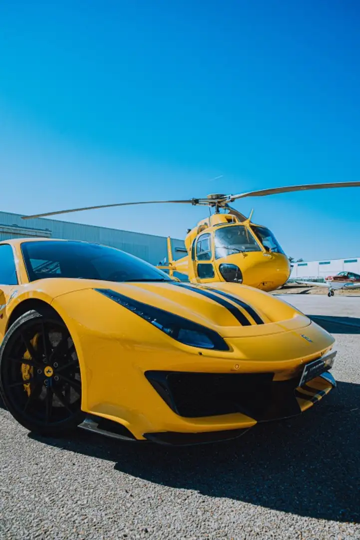 Ferrari 488 Pista Amarillo - 1