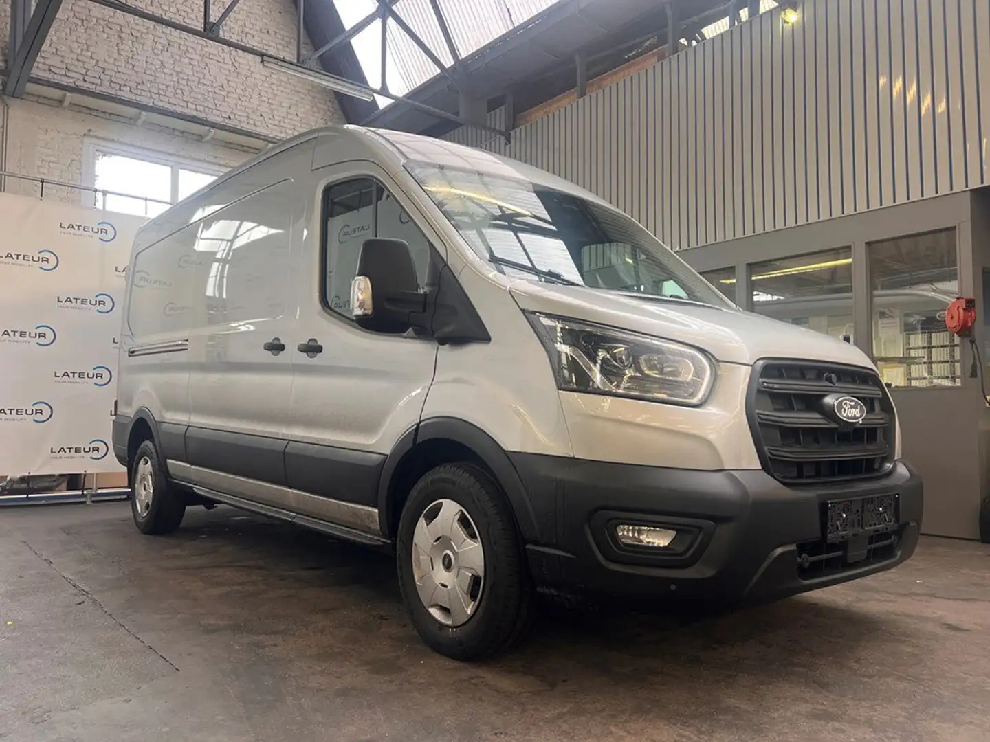 Ford Transit 2T L3H2 / Bestelwagen 350L Trend /2.0 Eco - 2