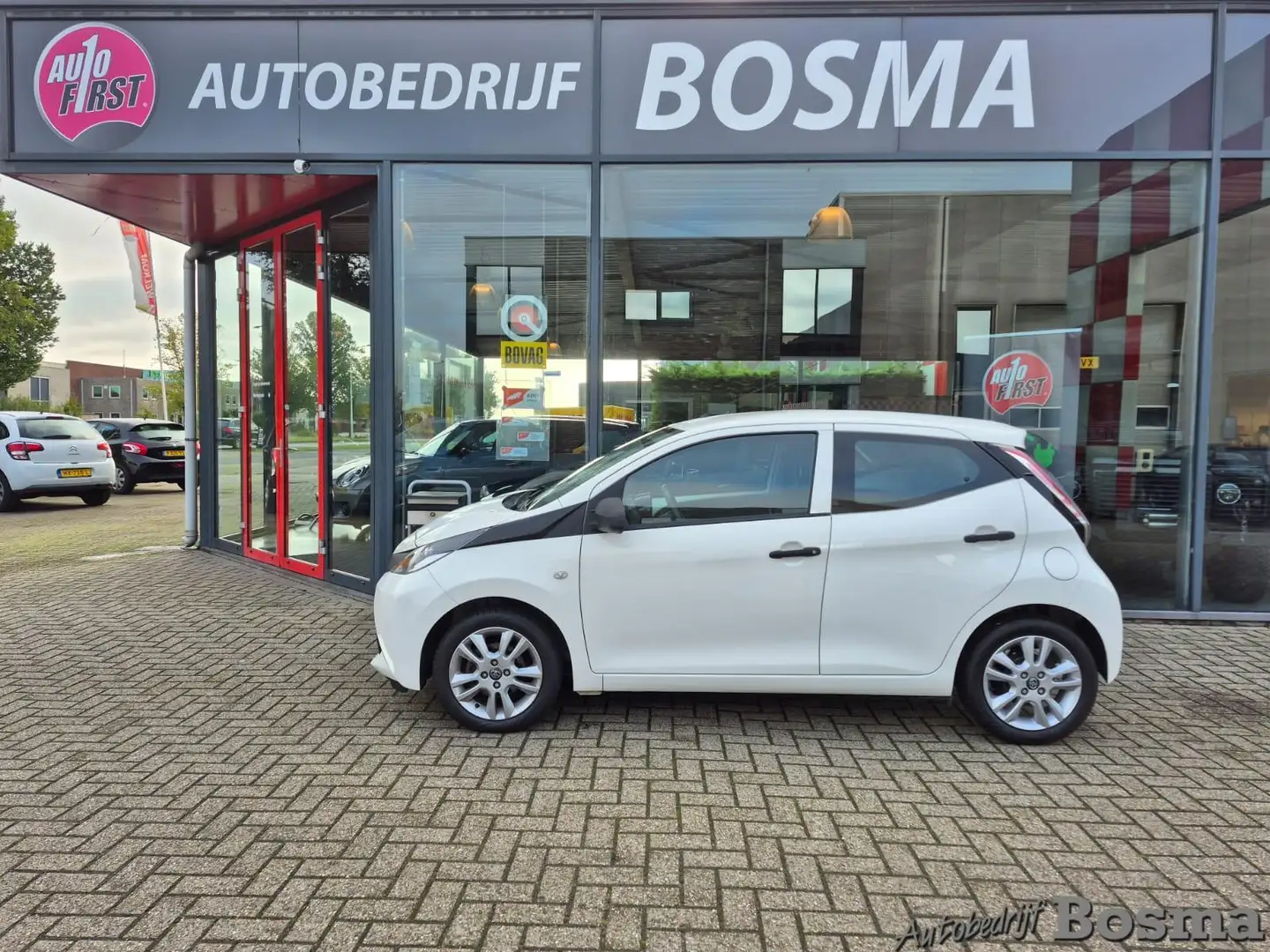 Toyota Aygo 1.0 VVT-i x Blanc - 2