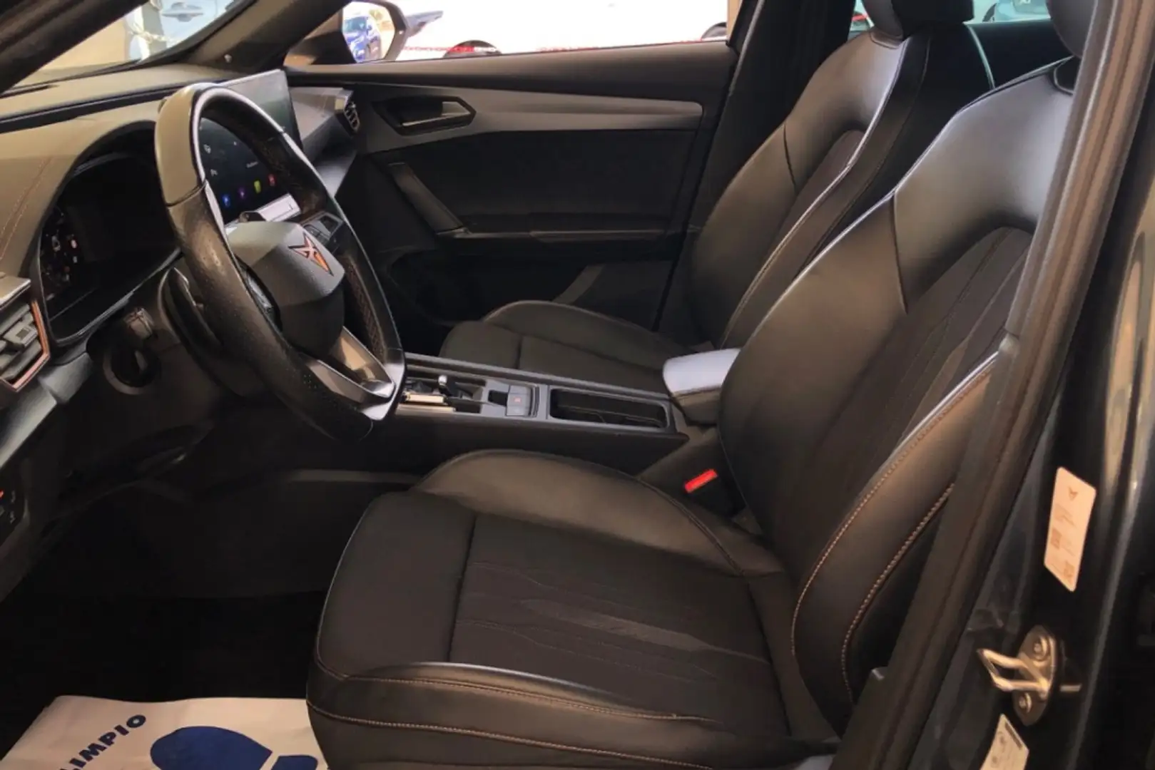 CUPRA Formentor 1.5 TSI 110KW DSG 150 5P Gris - 2