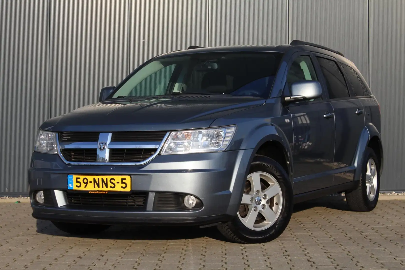 Dodge Journey 2.4 SXT Business Edition + | NAP | Navigatie | Cam Grau - 1