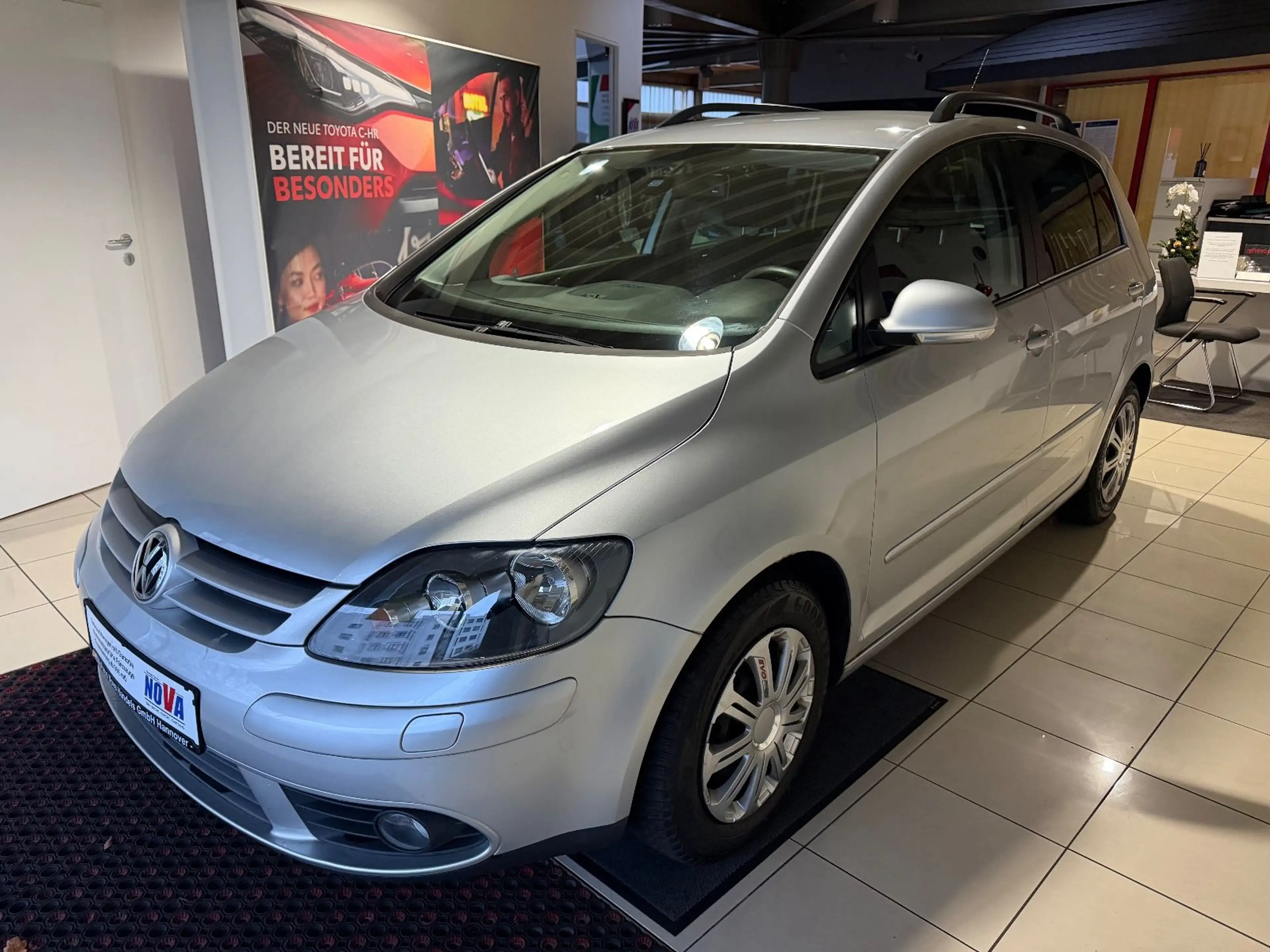 Volkswagen Golf Plus 1.4*1.HAND*TÜV NEU*SZH*S-HEFT*PDC*TOP — photo 8