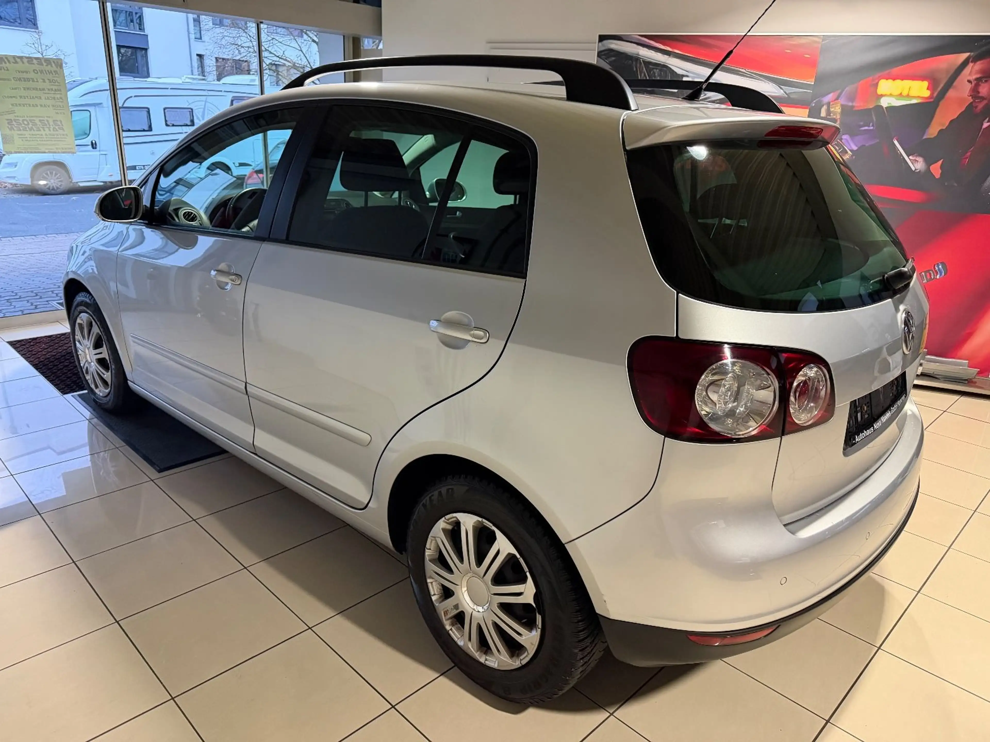 Volkswagen Golf Plus 1.4*1.HAND*TÜV NEU*SZH*S-HEFT*PDC*TOP — photo 4