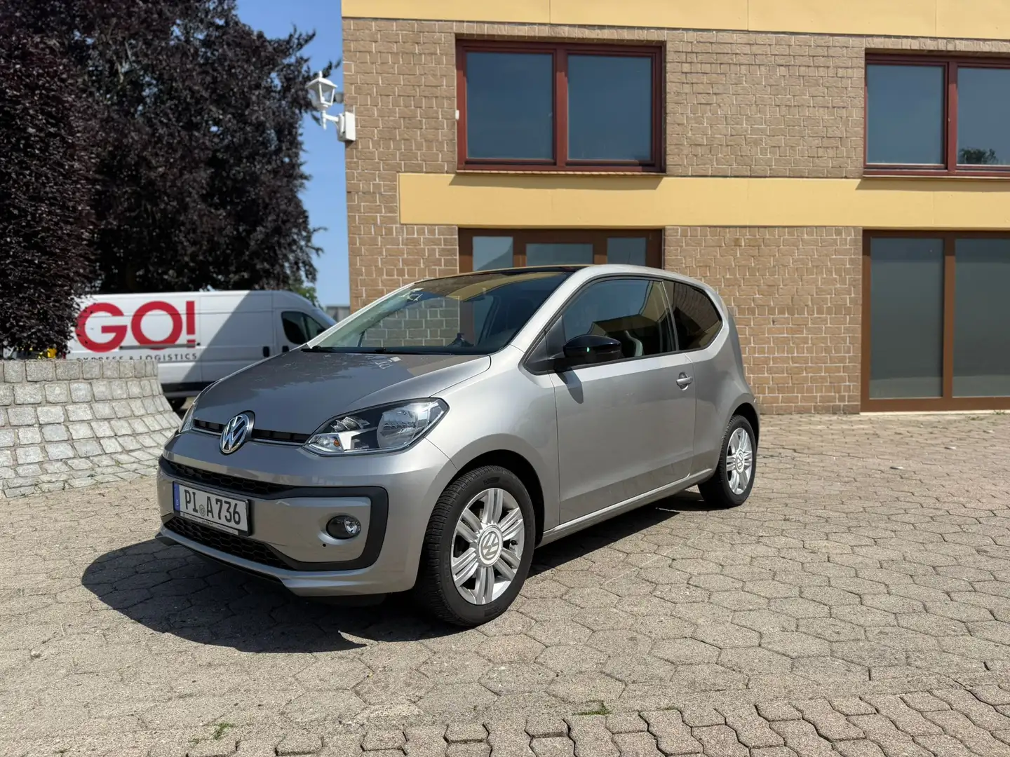 Volkswagen up! high up! BMT/Start-Stopp Grau - 2