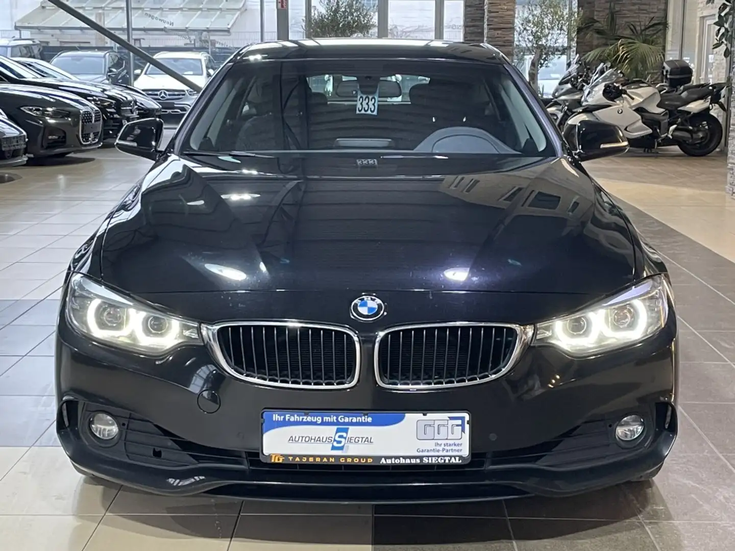 BMW 420 i Advantage Navi LED SHZ PDC Business Schwarz - 2
