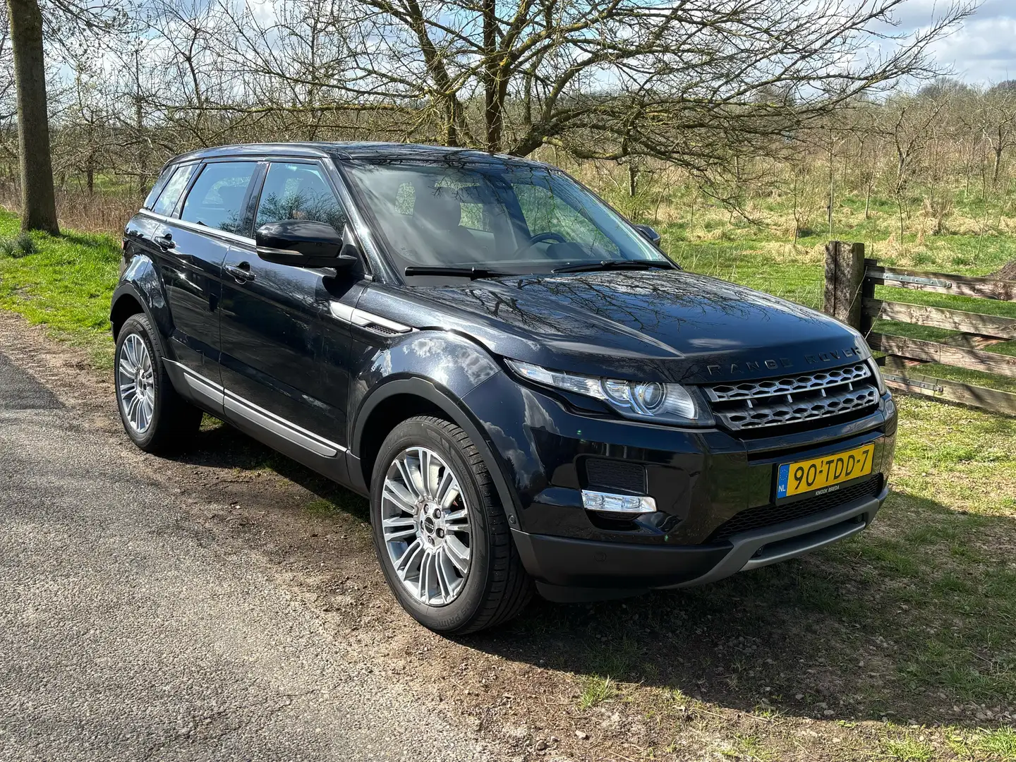 Land Rover Range Rover Evoque Range Rover Evoque 2.2 TD4 4WD Prestige Zwart - 1