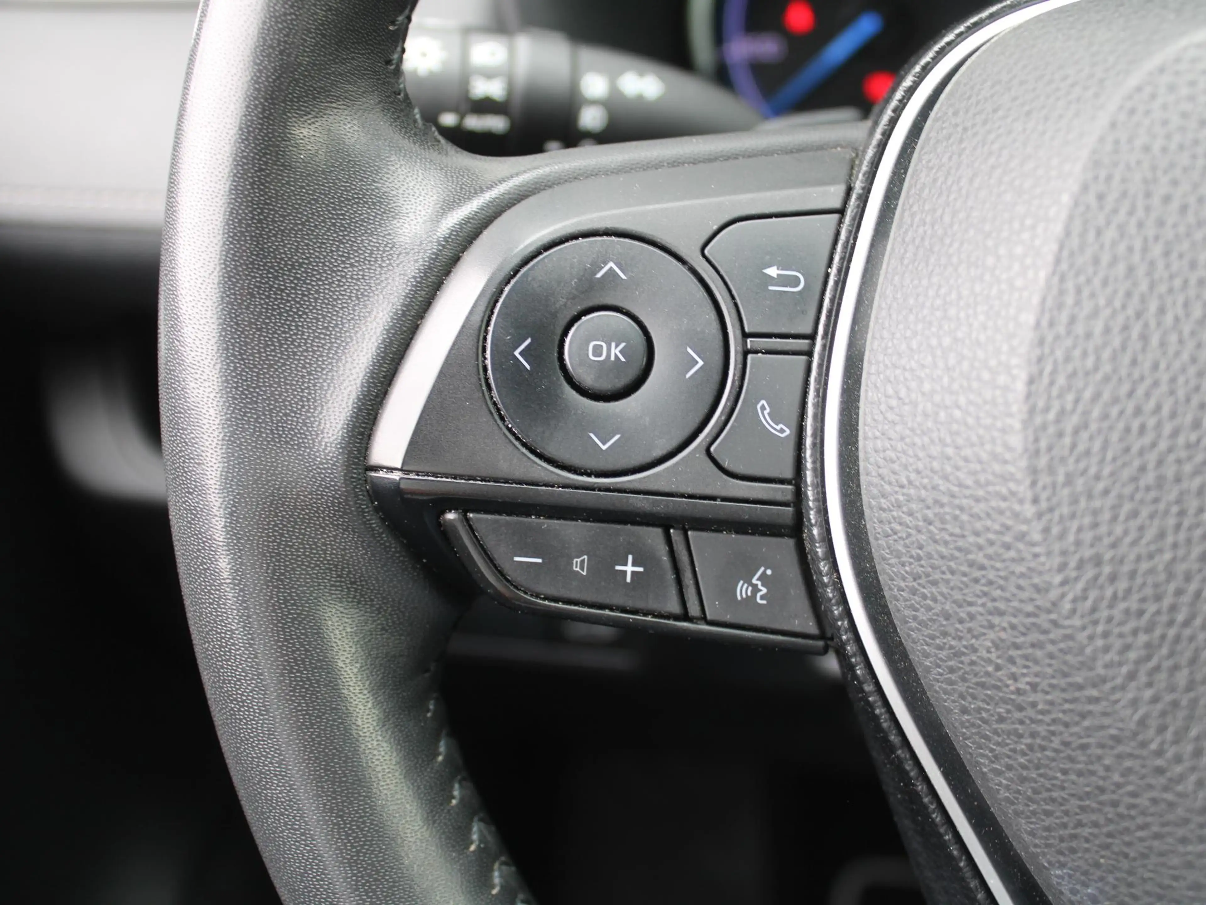 Toyota RAV 4 2.5 Hybrid AWD Dynamic | 18" LM | Trekhaak | PDC | — photo 12