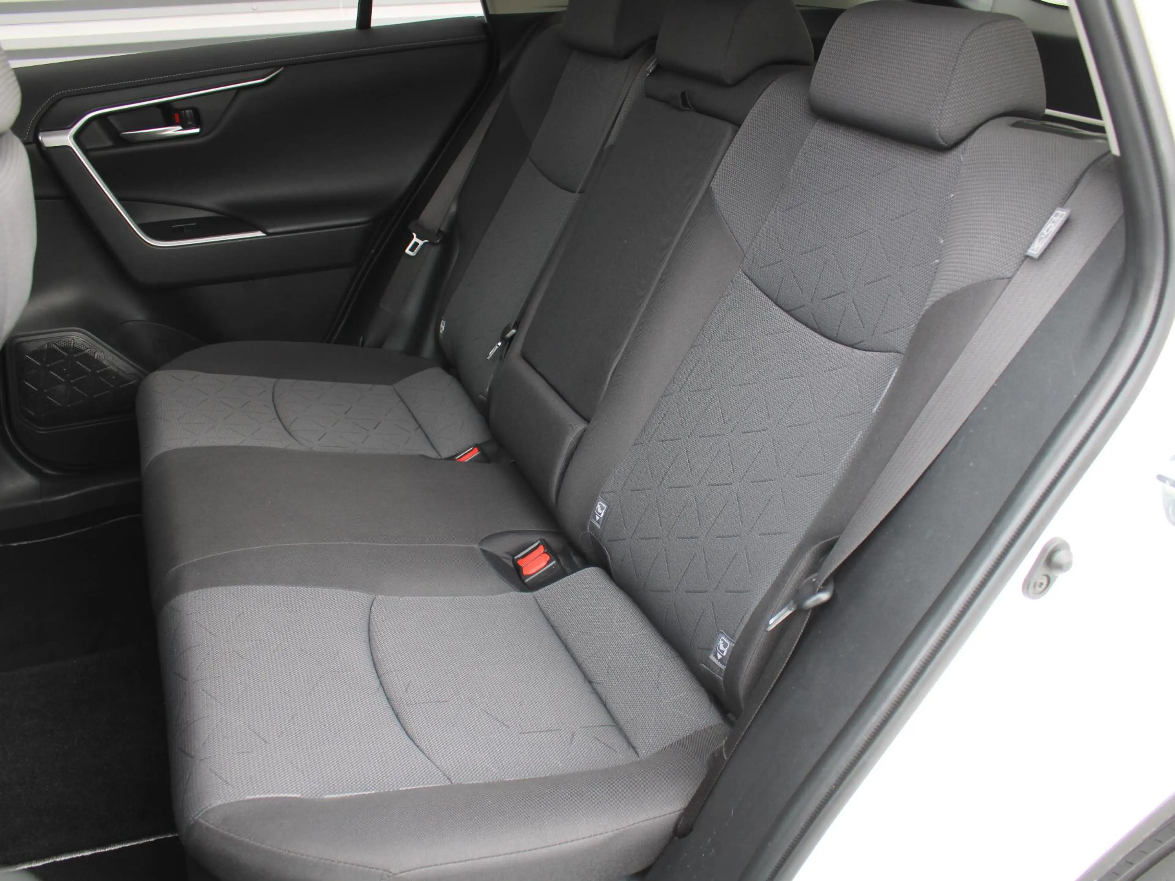 Toyota RAV 4 2.5 Hybrid AWD Dynamic | 18" LM | Trekhaak | PDC | — photo 29