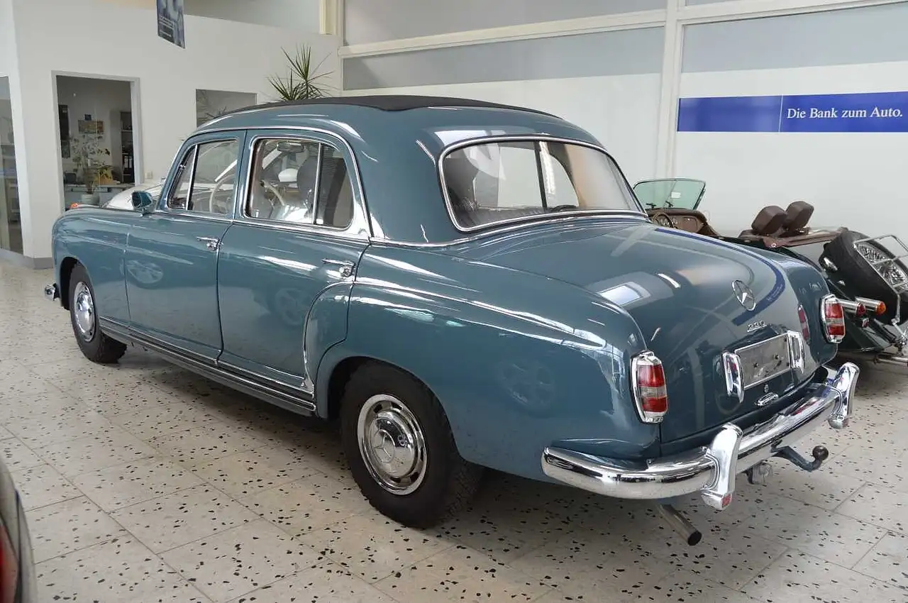 Mercedes-Benz 220A Ponton Verdeck, foto 3