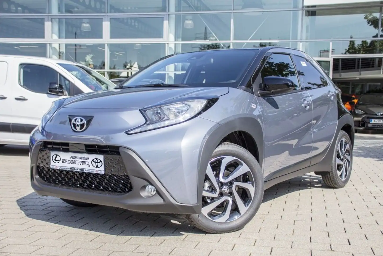 Toyota Aygo X Team D Grau - 2