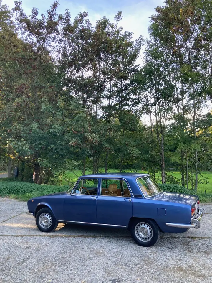 Alfa Romeo Giulia Berlina 2000, foto 6