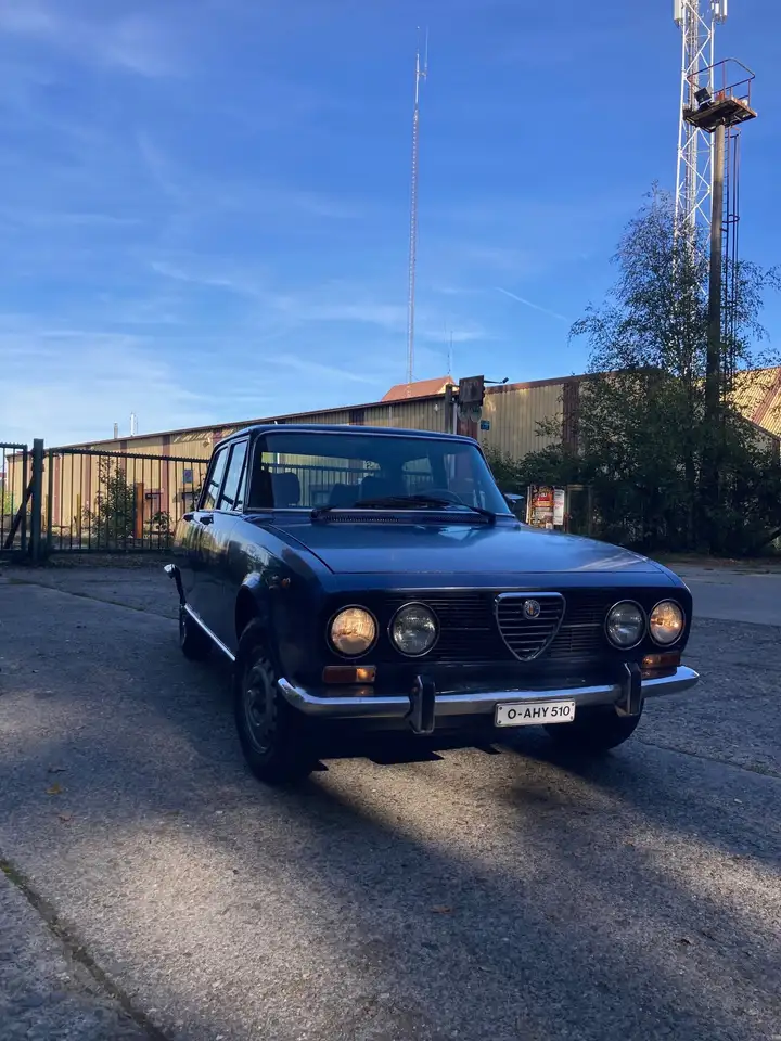 Alfa Romeo Giulia Berlina 2000, foto 4