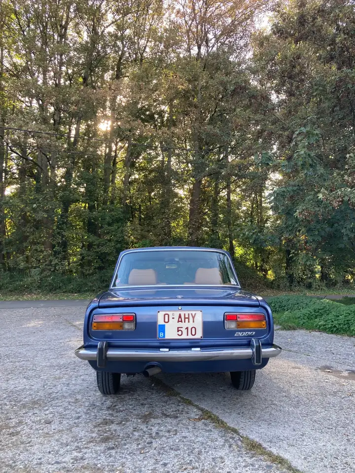 Alfa Romeo Giulia Berlina 2000, foto 3
