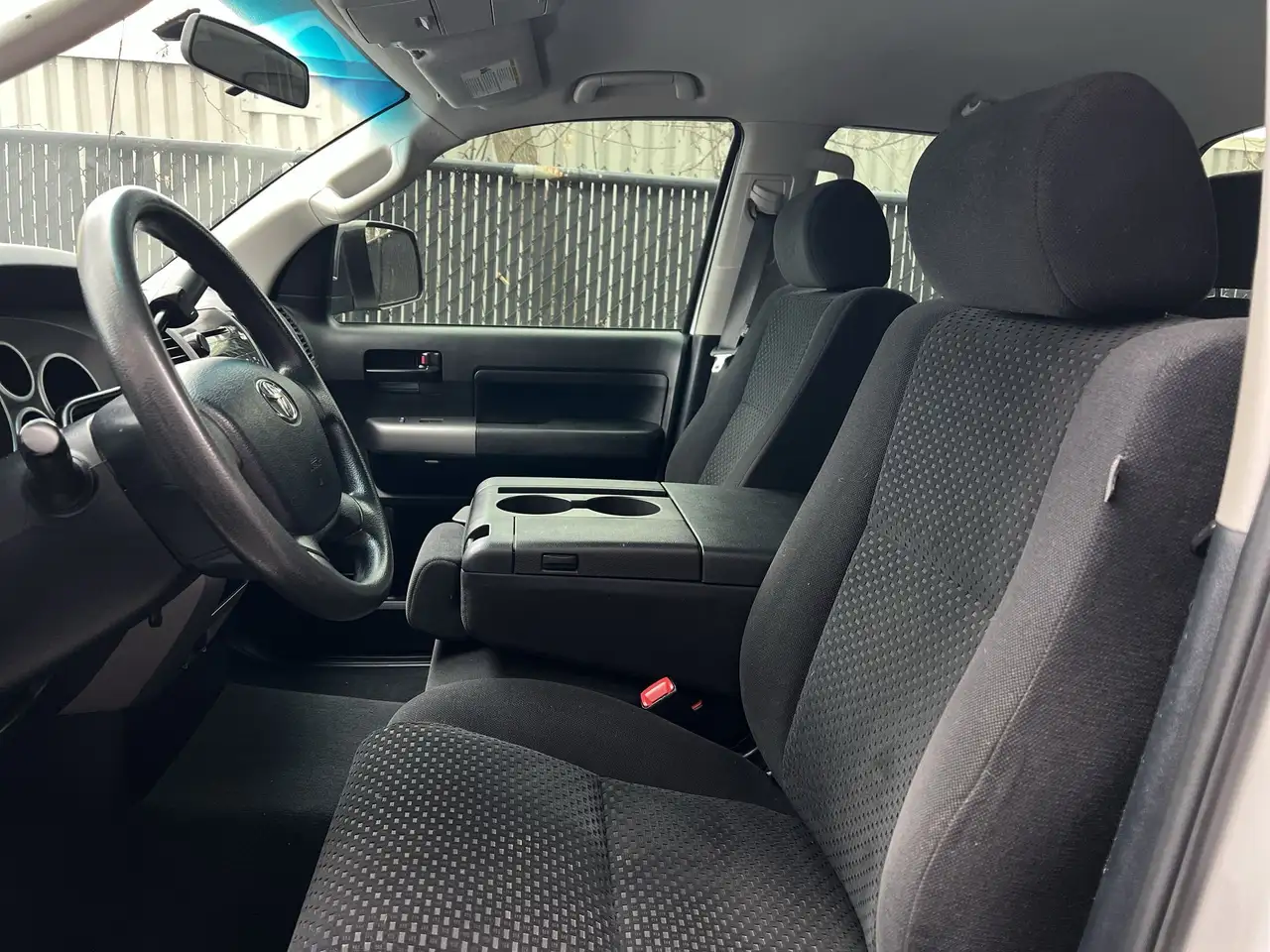 Toyota Tundra снимка Toyota Tundra