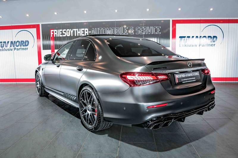 Mercedes-Benz E 63 AMG S Sondermodell Final Edition 1 of 999 — photo 9