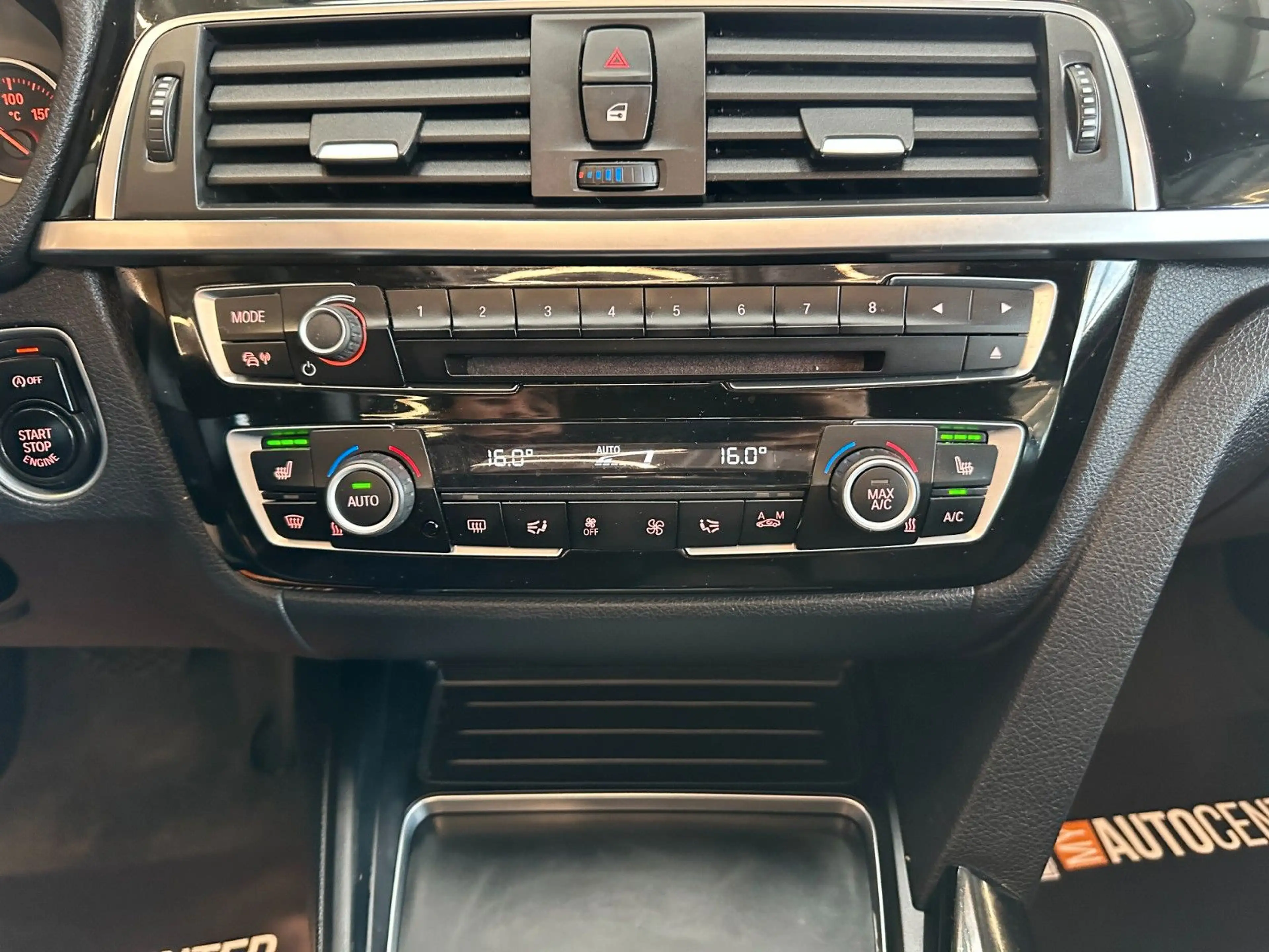 BMW 325 *KEYLESS*PANO*1.HAND*TÜV02/28*2-ZONEN*ACC*PDC — photo 12