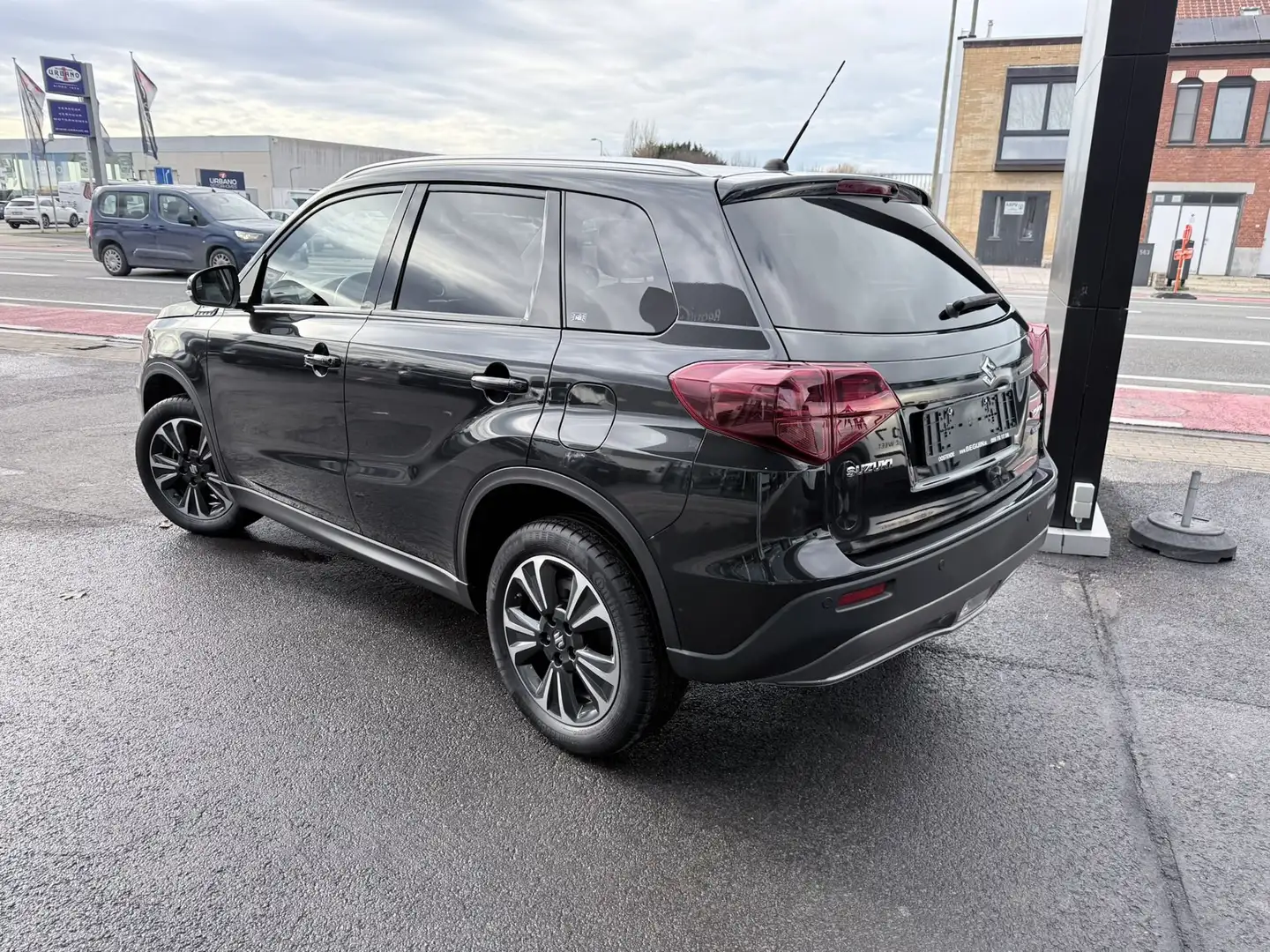 Suzuki Vitara Grand Luxe Xtra SHVS Aut (MY21) Noir - 2