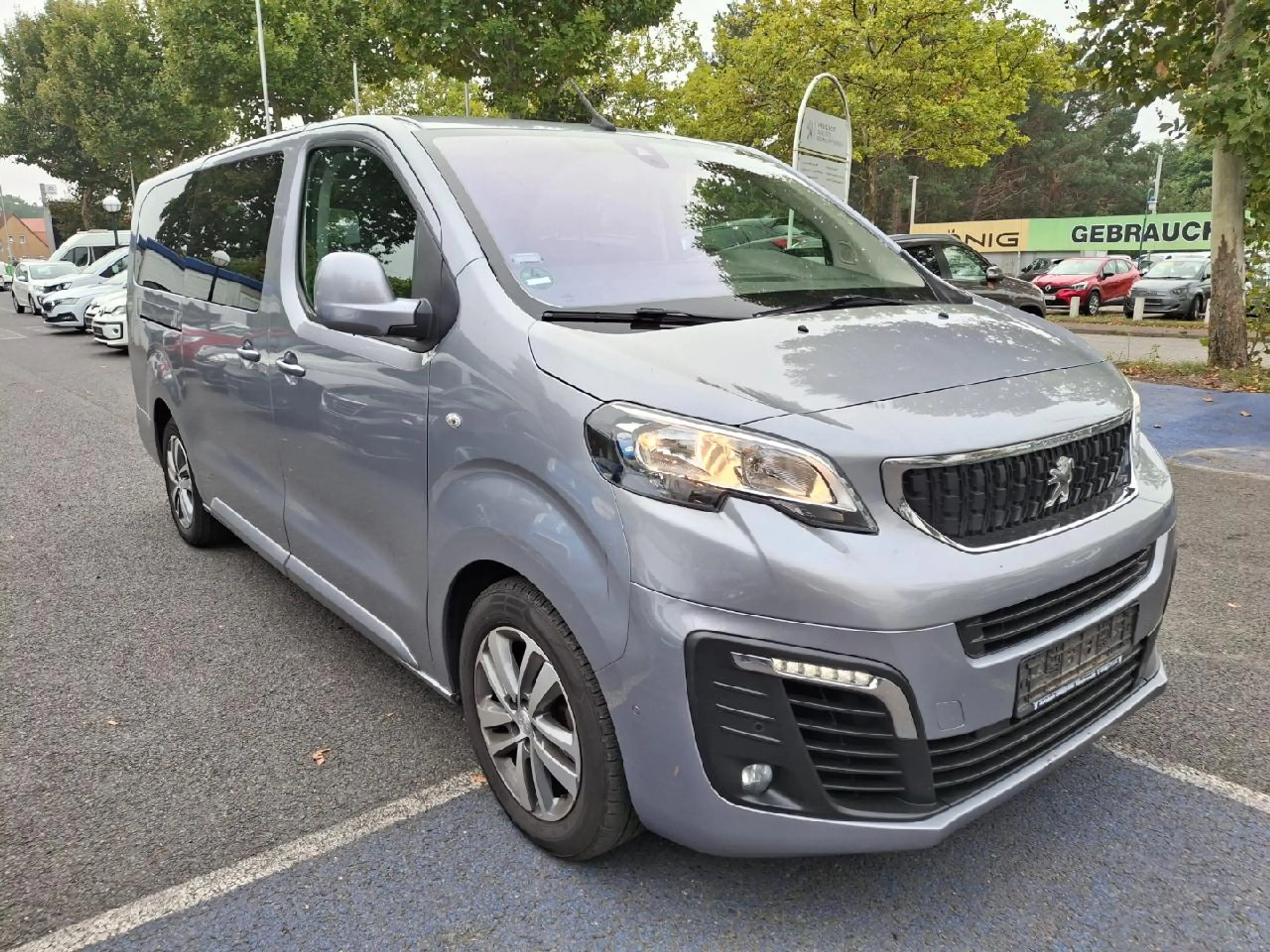 Peugeot Traveller Business L3 — photo 4