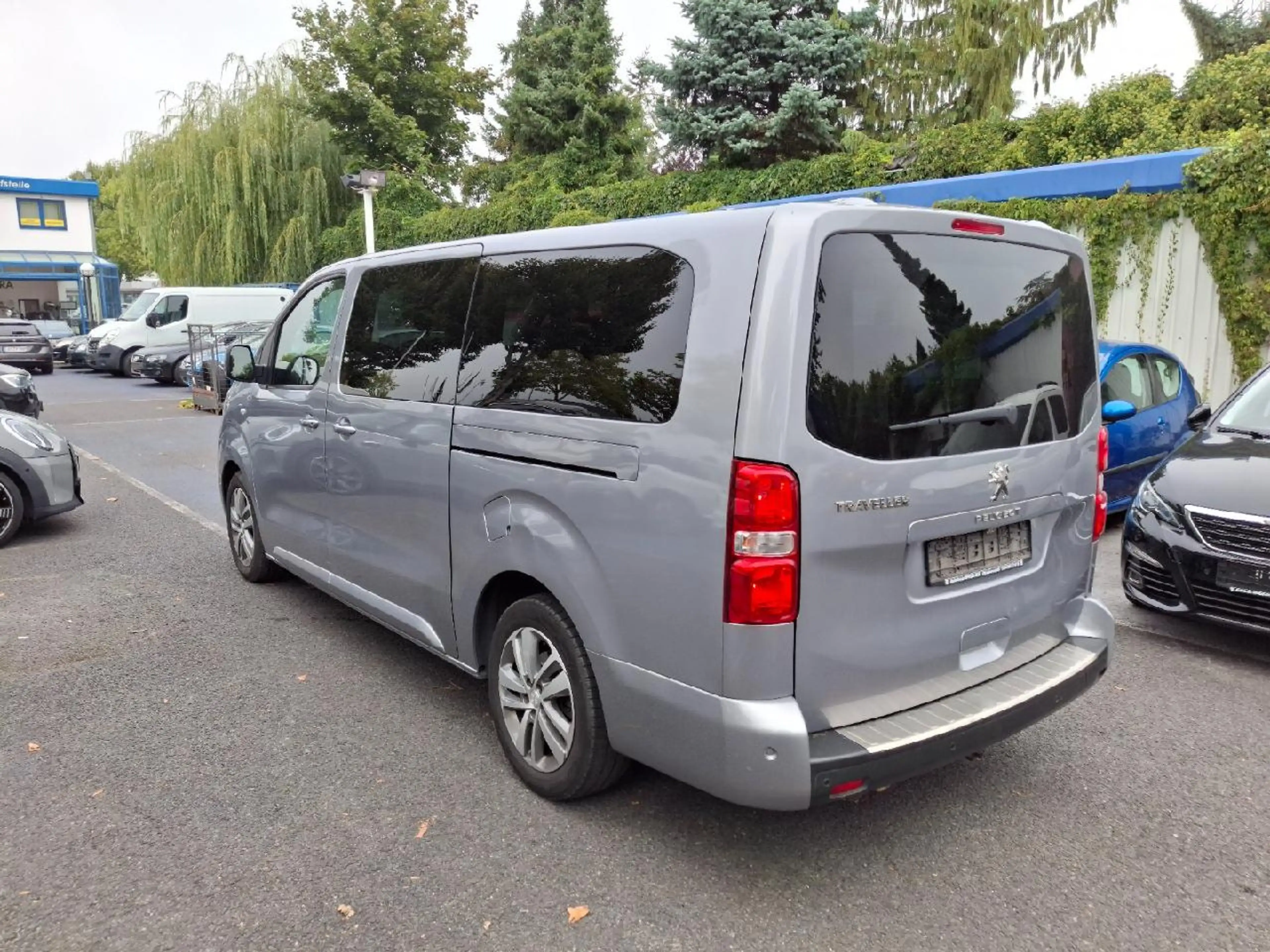 Peugeot Traveller Business L3 — photo 13