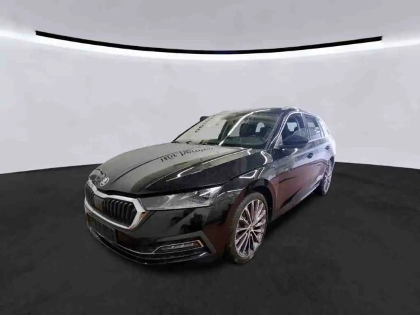 Skoda Octavia Combi iV eHybrid FIRST EDITION LM19 LEDE Schwarz - 2