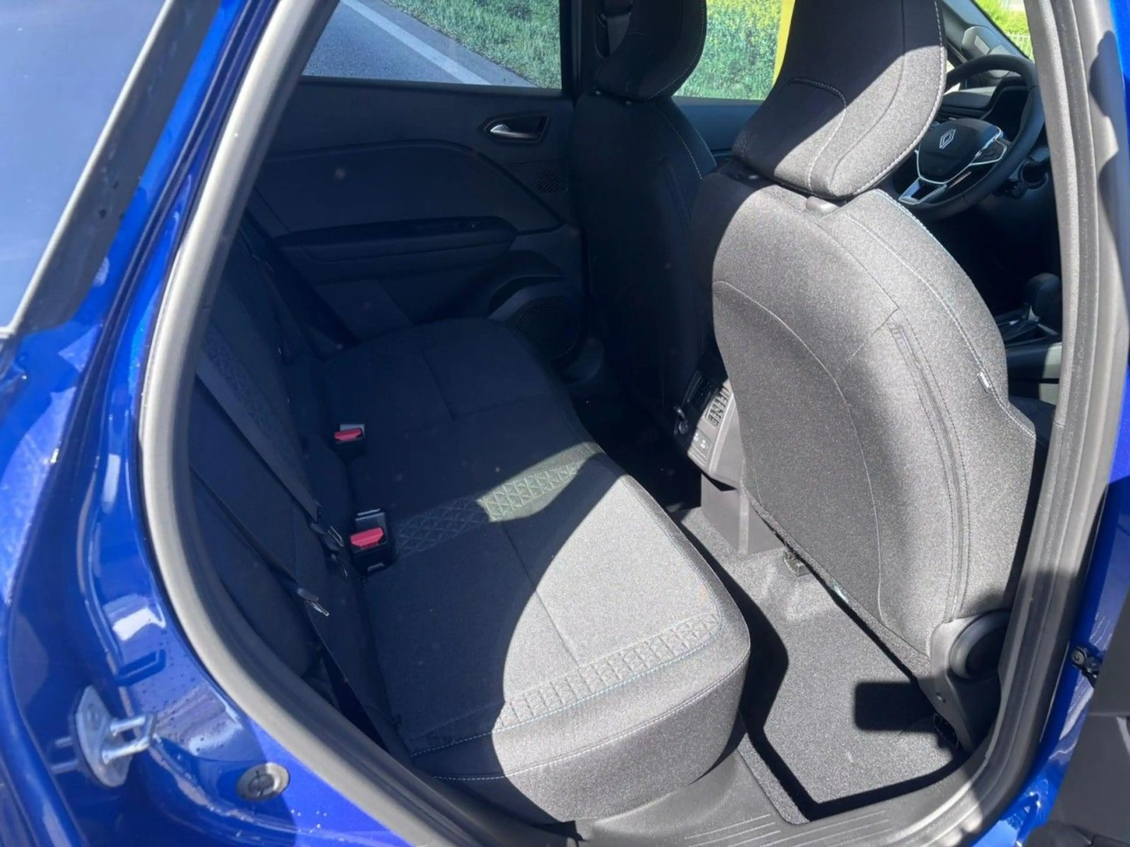 Renault Symbioz Full Hybrid Automatik mit Klima — photo 8