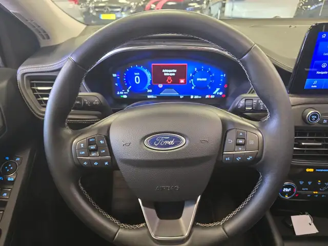 Ford Focus view 9