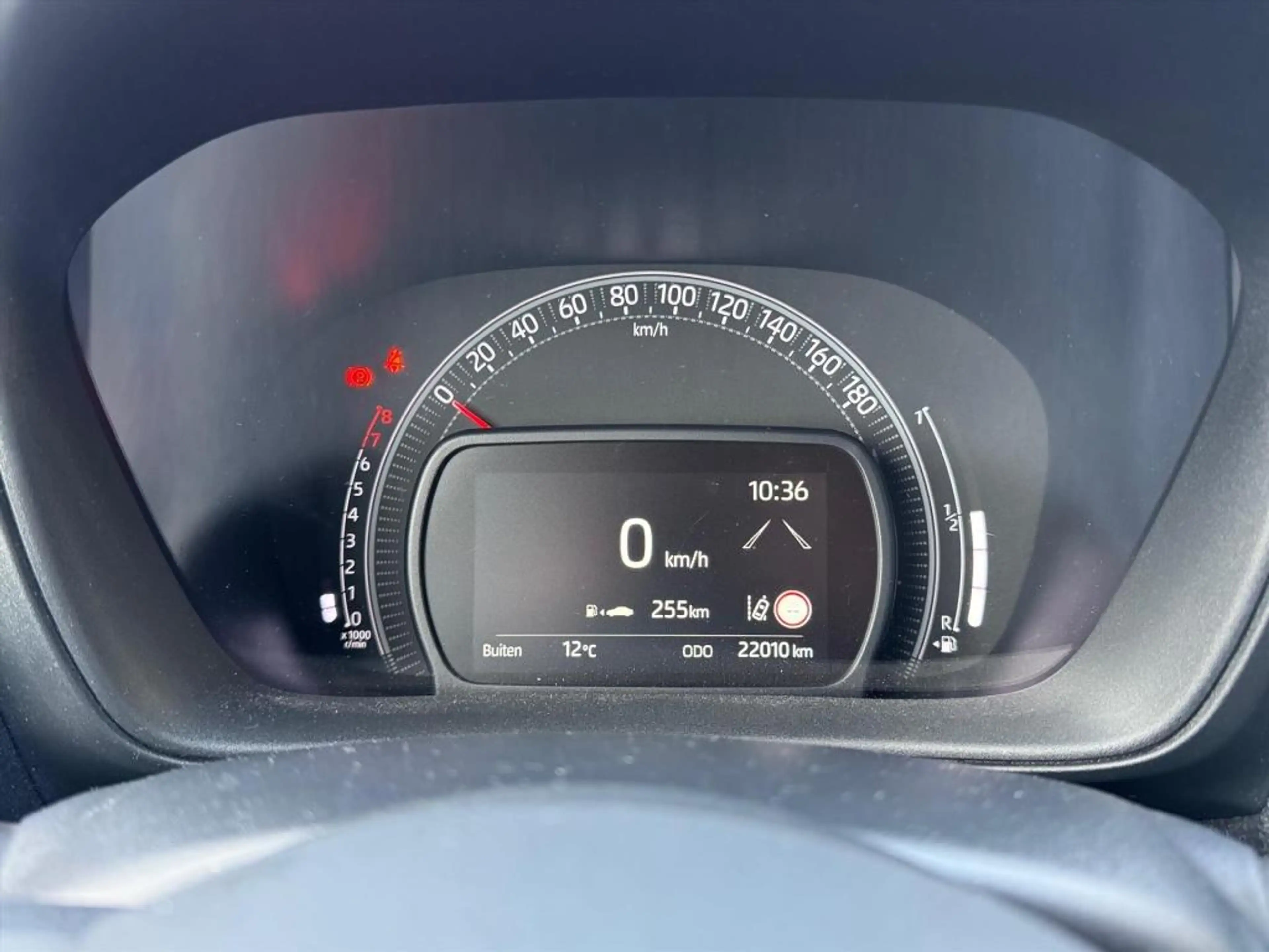 Toyota Aygo X 1.0 VVT-i MT Pulse Bi-tone | Juniper blue, 17 inch — photo 15