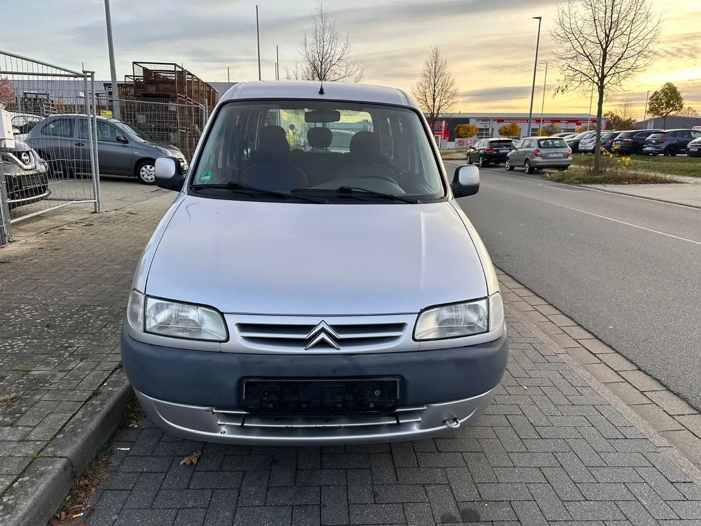 Citroen Berlingo 1.6 16V Multispace *Klima*2xel.Fenster* Silber - 2