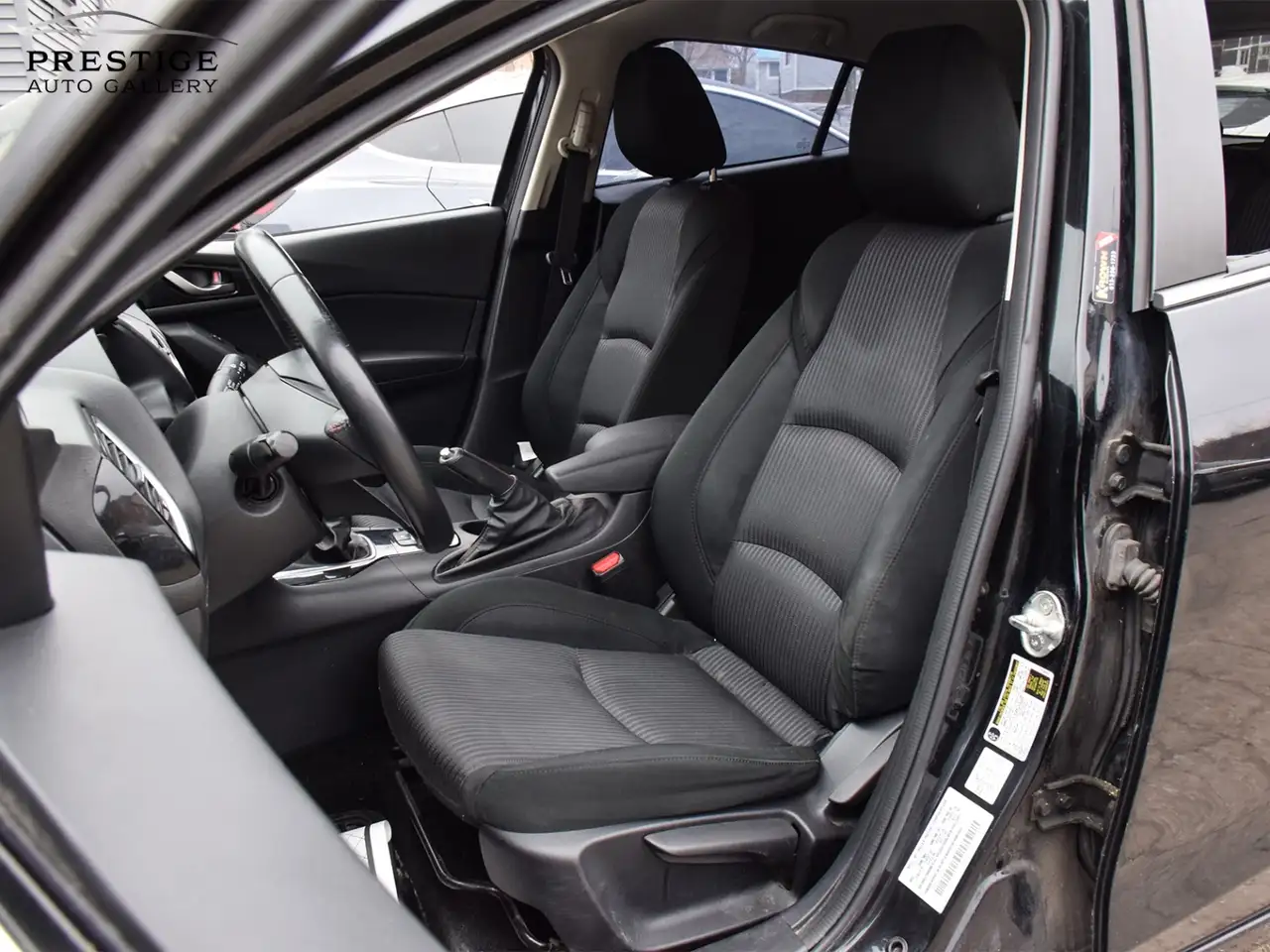 Mazda 3 снимка Mazda 3