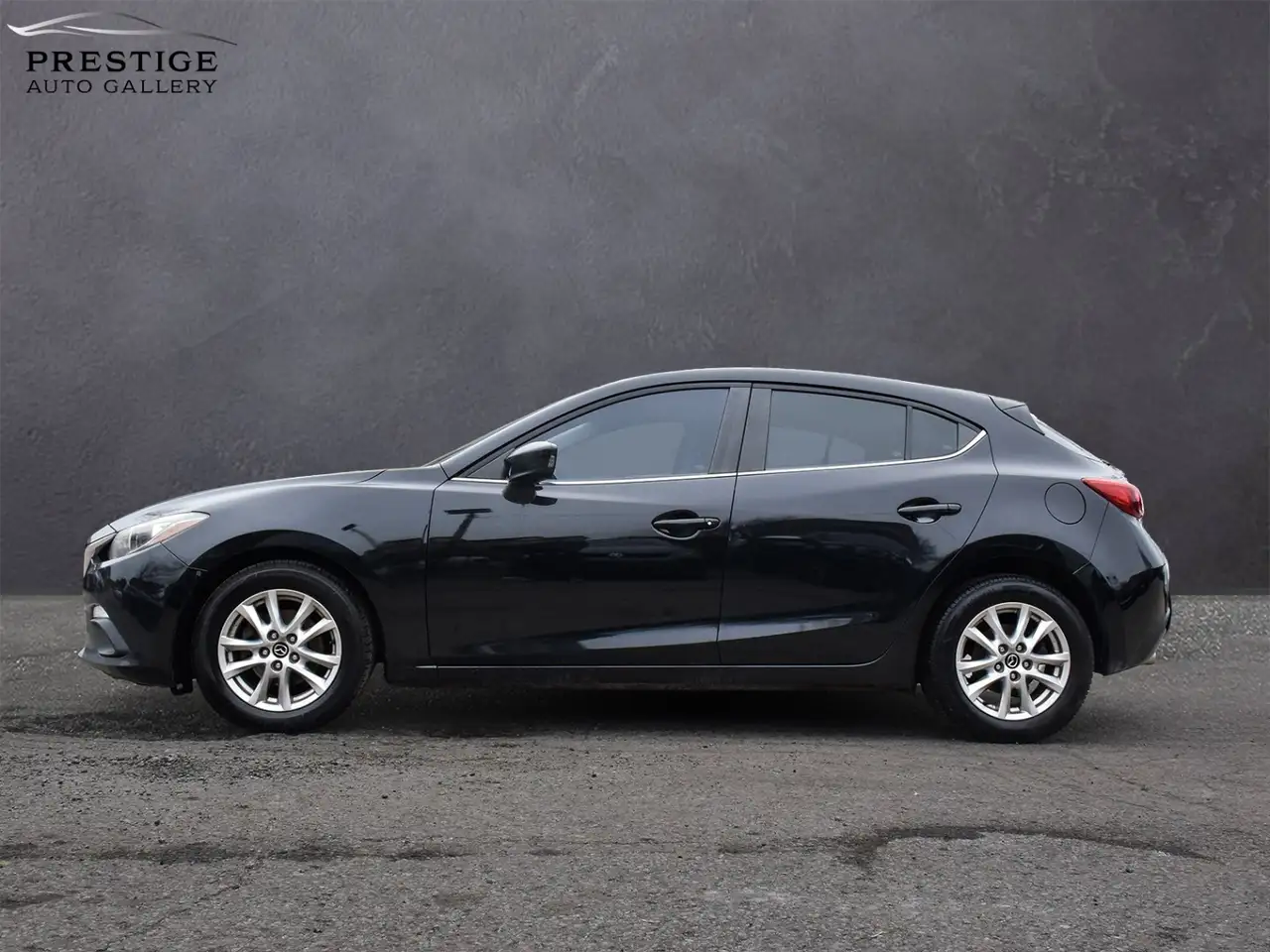 Mazda 3 снимка Mazda 3