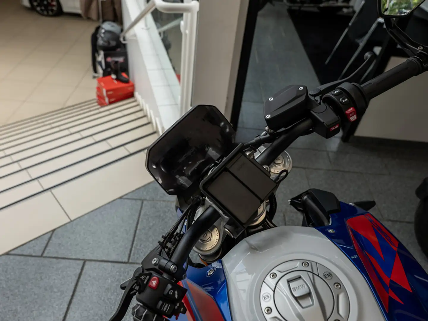 BMW F 900 R KOMFORT-P. DYNAMIC-P. GRIFFHEIZUNG Bleu - 2