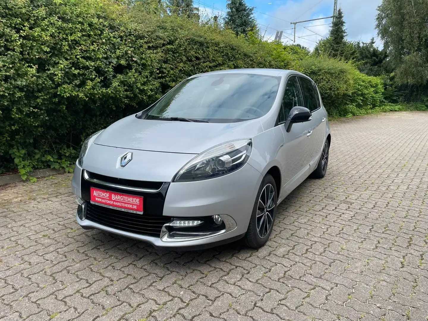 Renault Scenic III BOSE Edition Plateado - 1