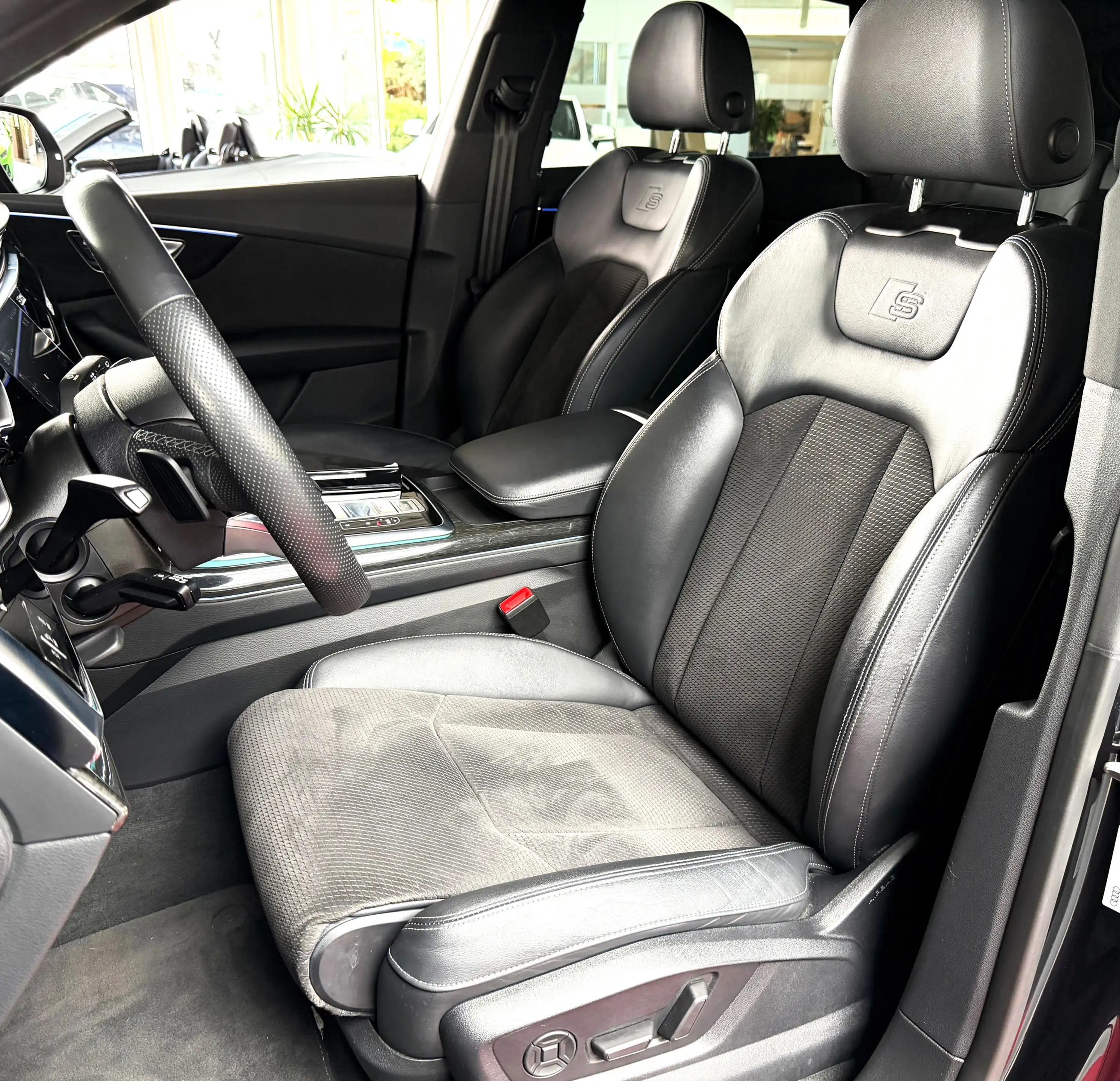 Audi SQ8 4.0 TDI quattro AHK B&O STNDHZG WANK ALLLENK — photo 14