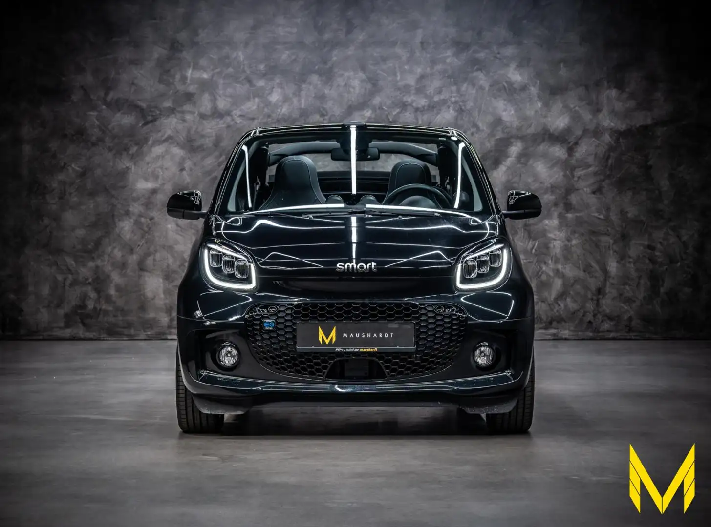 smart forTwo EQ cabrio prime EXCLUSIVE: BACK in BLACK! Schwarz - 2