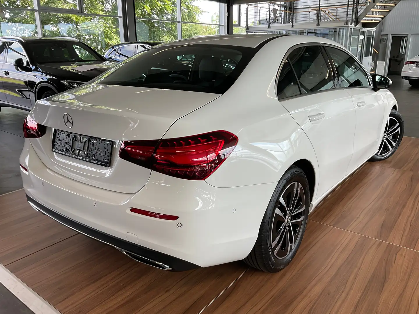 Mercedes-Benz A 200 A 200 Progressive KAMERA/SPUR/LED/WINTER/DAB/MBUX Weiß - 2