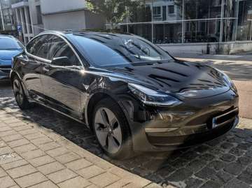 Model 3 75 kWh Long-Range