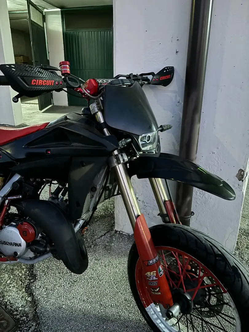 Husqvarna SM 125 Negro - 2