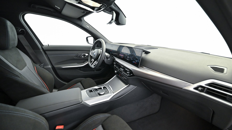 BMW 320 d xDrive — photo 11