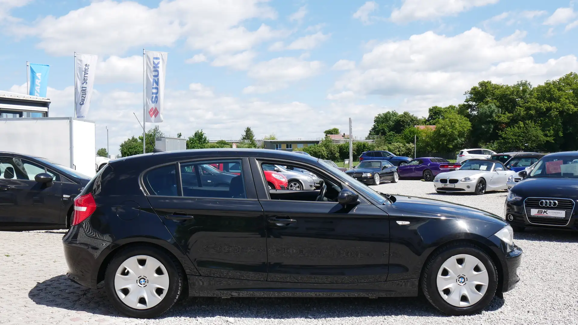 BMW 118 i TÜV,- Kundendienst Neu Sitzheiz. Klima Navi Negro - 2