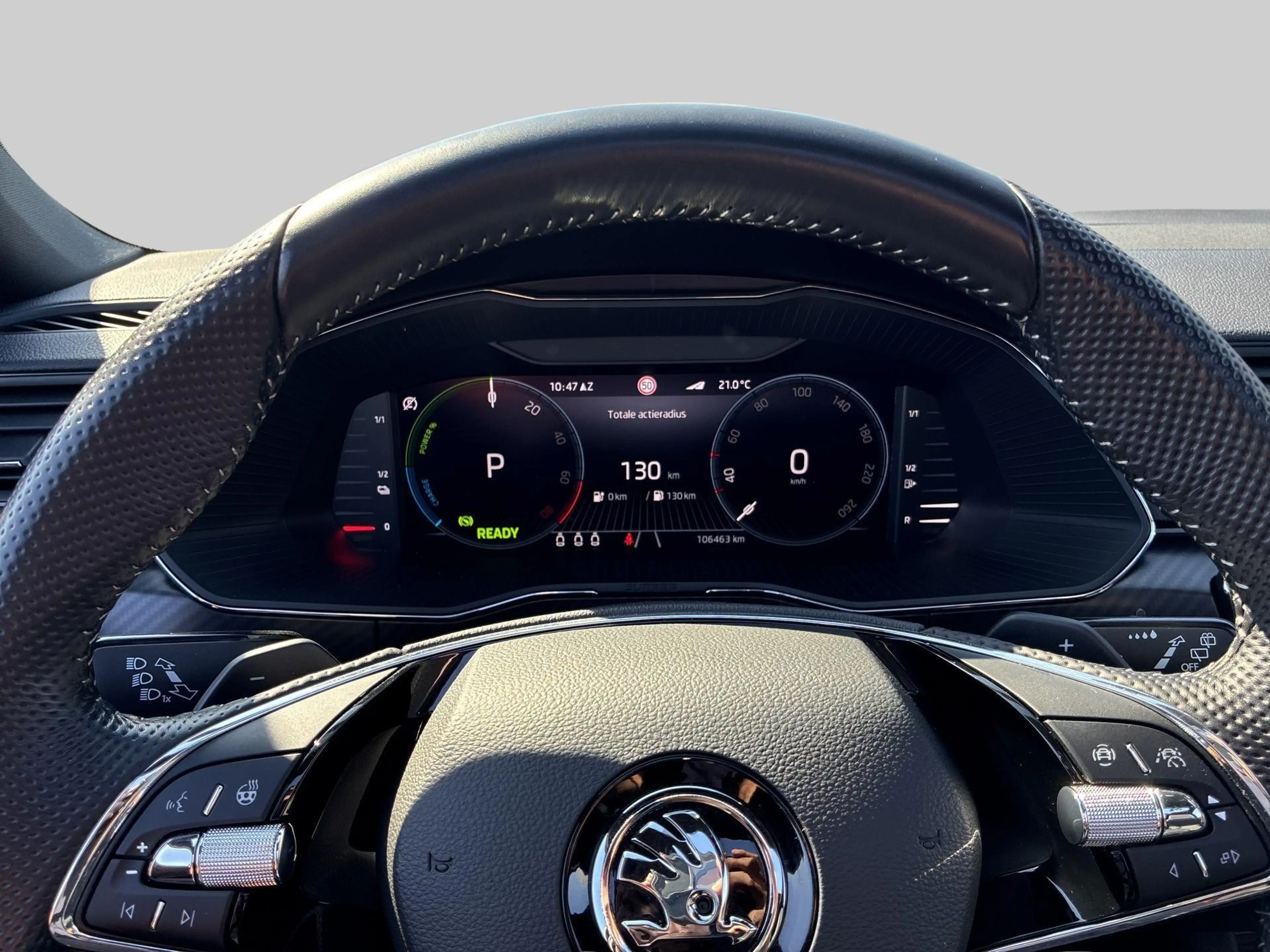Skoda Superb Combi — photo 15