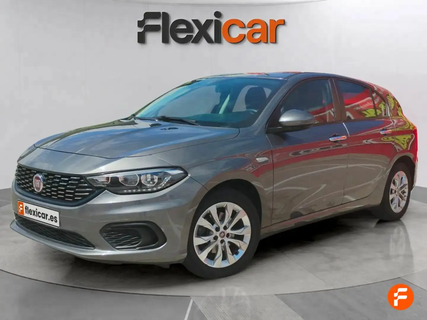 Fiat Tipo 1.4 16v Easy 70kW (95CV) gasolina 5p. Gris - 2