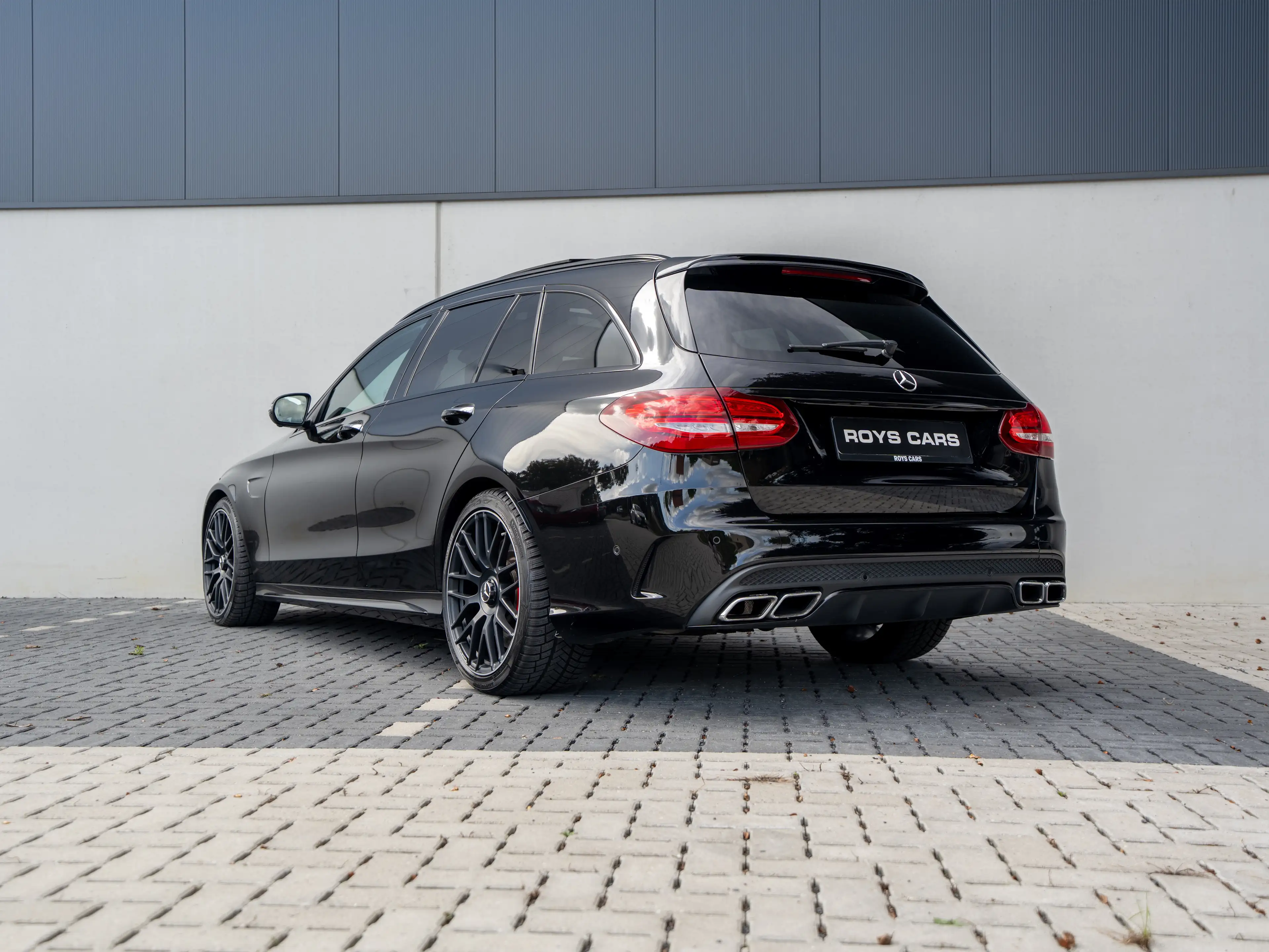 Mercedes-Benz C 63 AMG C 63 AMG S -LICHTE VRACHT/PANO/BURMESTER/HEAD-UP/KEYLESS/360 CAMERA — photo 5