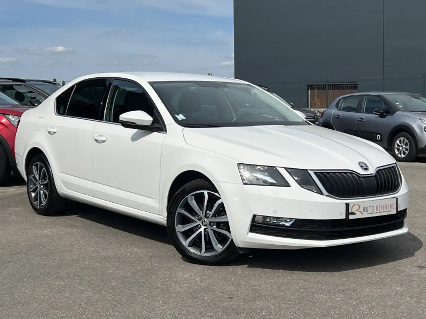 Skoda Octavia 1.6 TDI 116 CH CARPLAY / GPS / CAMERA Blanc - 2