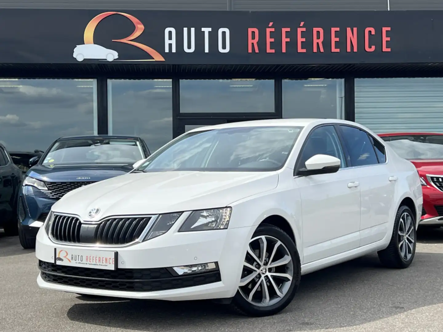 Skoda Octavia 1.6 TDI 116 CH CARPLAY / GPS / CAMERA Blanc - 1